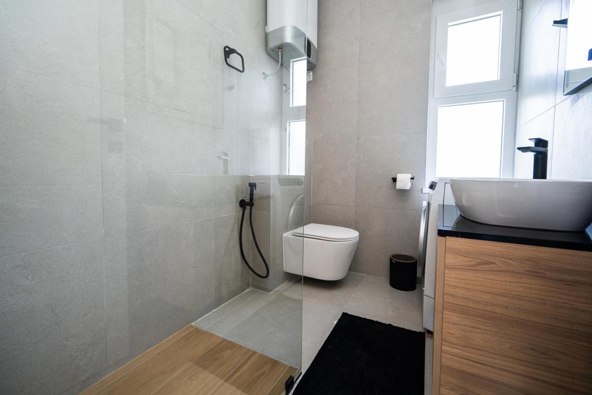 Bright 2Bdr Apartment With Balcony - Free Parking Σαράγεβο Εξωτερικό φωτογραφία
