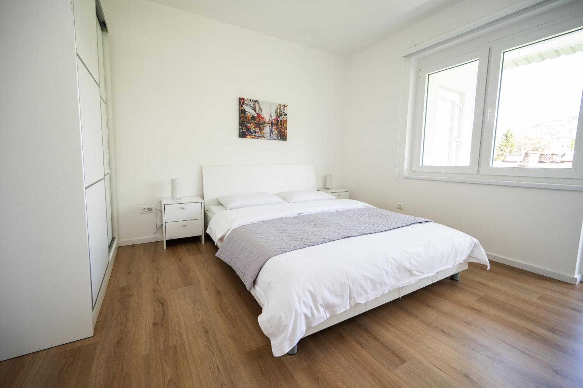Bright 2Bdr Apartment With Balcony - Free Parking Σαράγεβο Εξωτερικό φωτογραφία