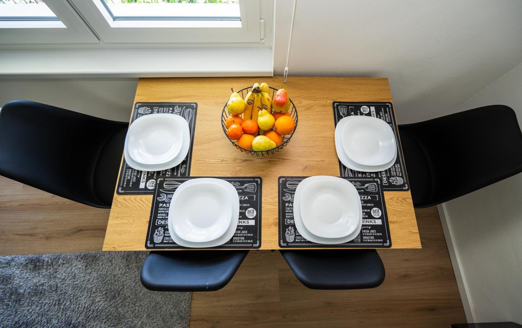 Bright 2Bdr Apartment With Balcony - Free Parking Σαράγεβο Εξωτερικό φωτογραφία