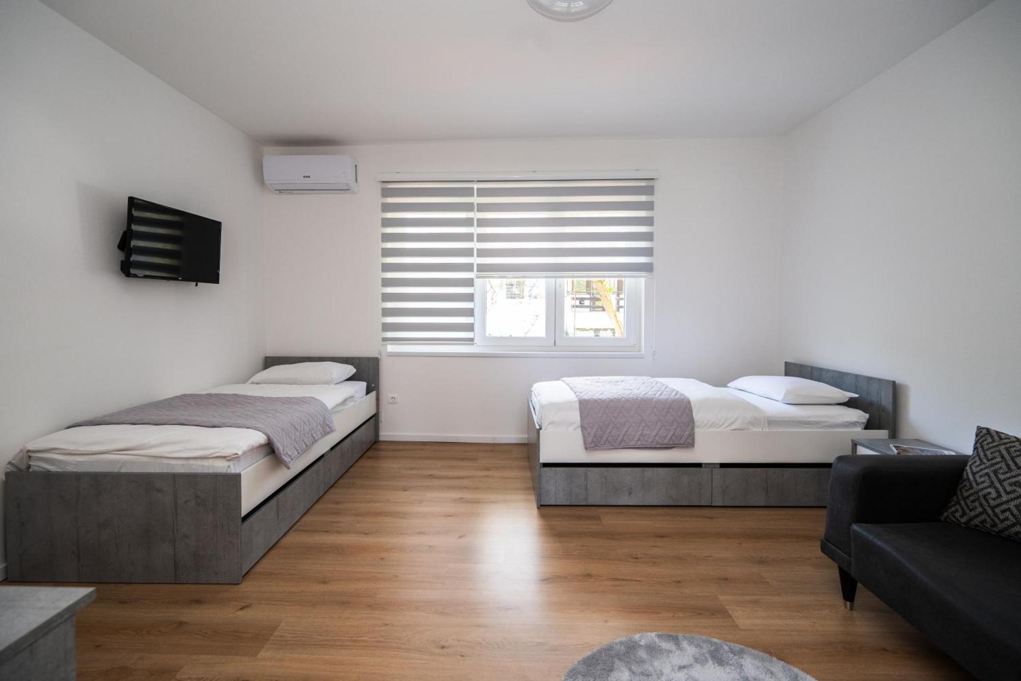 Bright 2Bdr Apartment With Balcony - Free Parking Σαράγεβο Εξωτερικό φωτογραφία