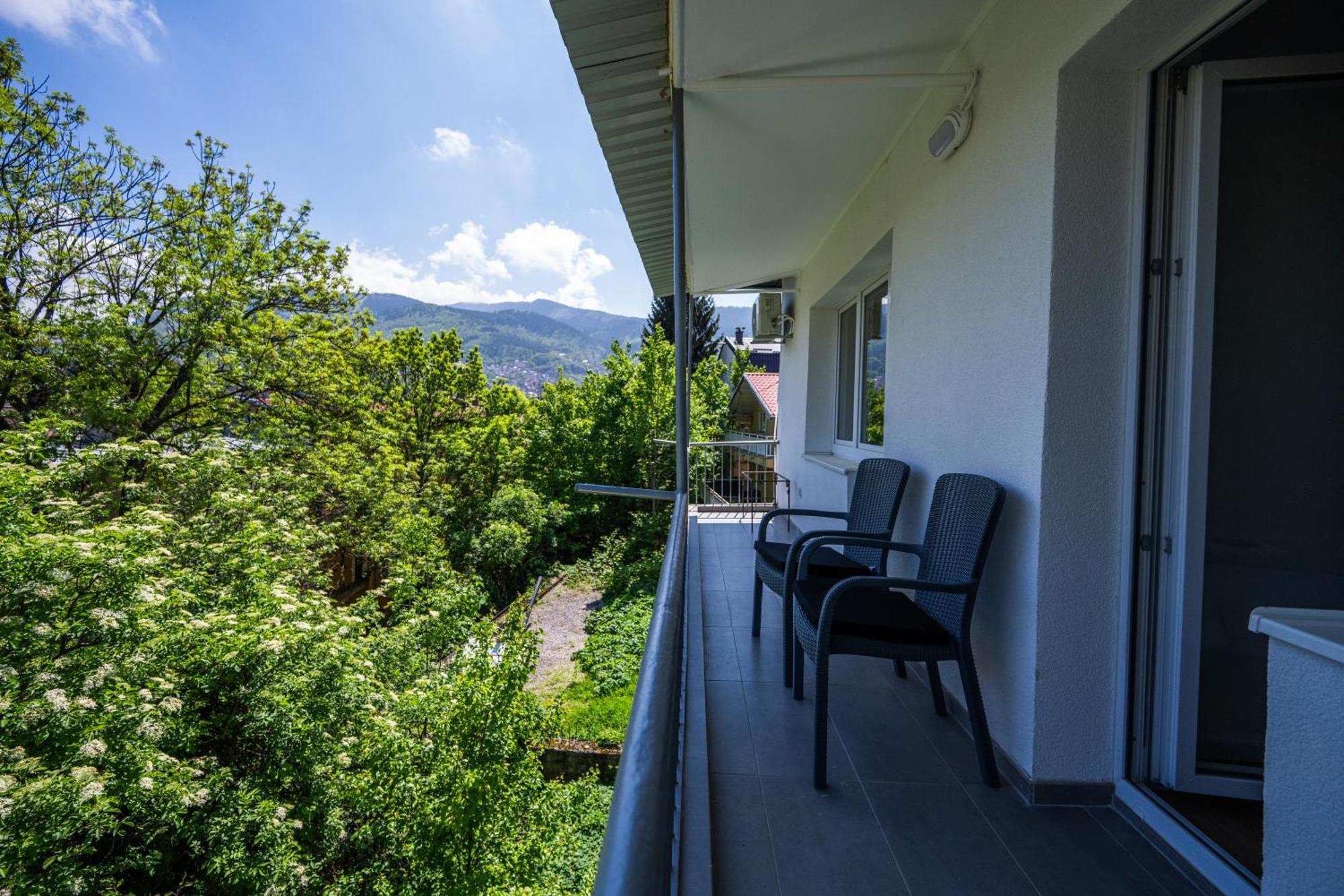 Bright 2Bdr Apartment With Balcony - Free Parking Σαράγεβο Εξωτερικό φωτογραφία
